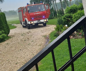 Nawałnica w gminie Lisia Góra łamała drzewa jak zapałki. Potężne zniszczenia 