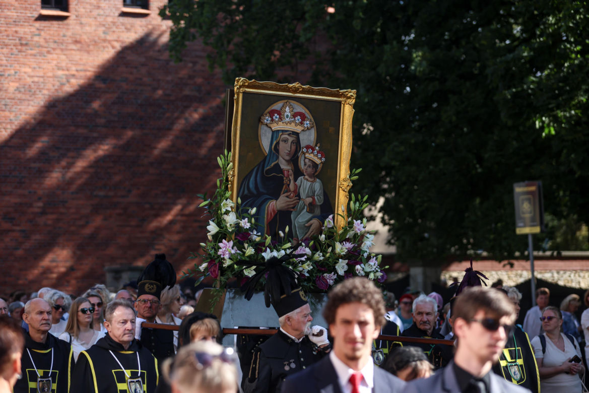Pielgrzymka kobiet do Piekar. Przyszły tysiące pielgrzymów