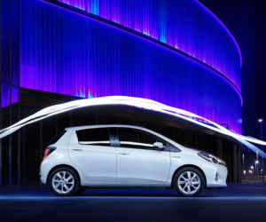 TOYOTA YARIS HYBRID