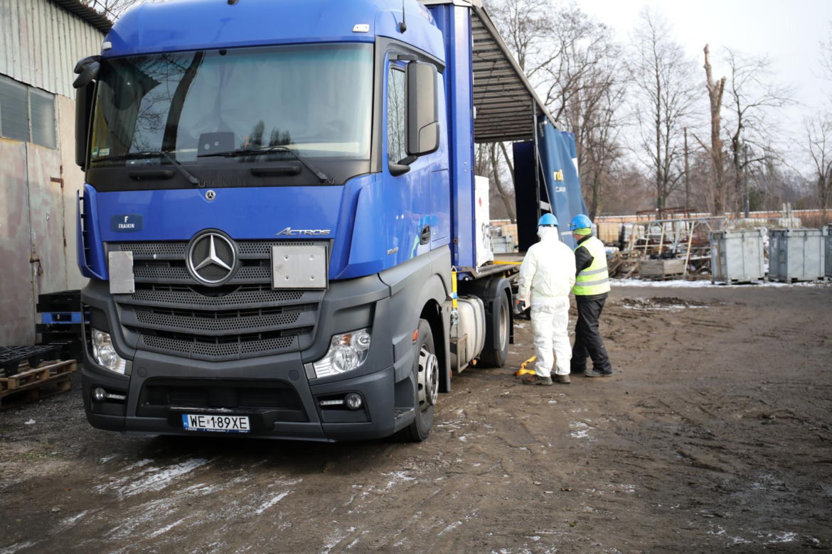 Niebezpieczne odpady znikną z Targówka. Miasto podjęło decyzję