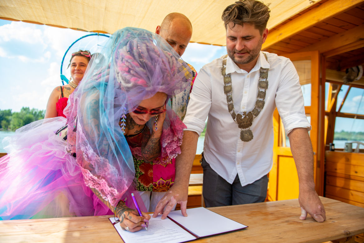 Z festiwalu prosto na ślubny kobierzec. Podczas kazimiernikejszyn odbył się wyjątkowy ślub
