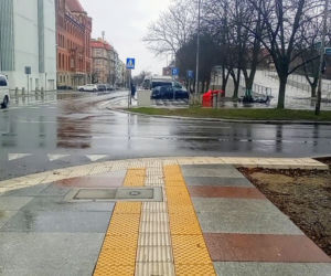 Chodnik-widmo na ul. Matejki