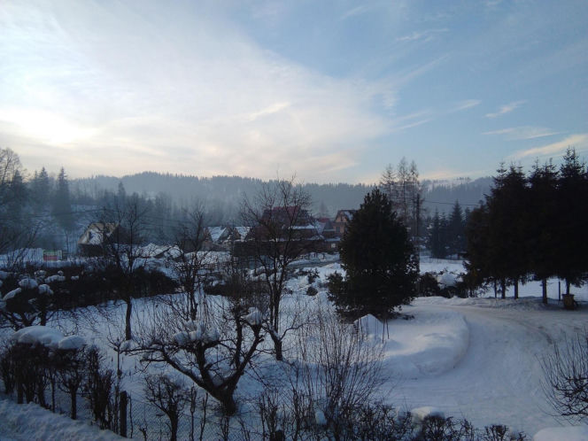 To jedna z najpiękniejszych wsi w Małopolsce. Kiedyś była popularniejszym kurortem niż Zakopane