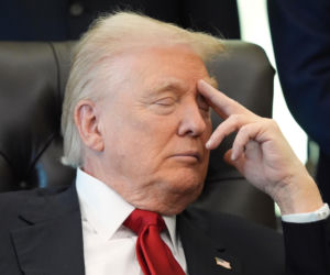 Trump przysnął na oficjalnym spotkaniu! Jest stary i coraz bardziej to widać