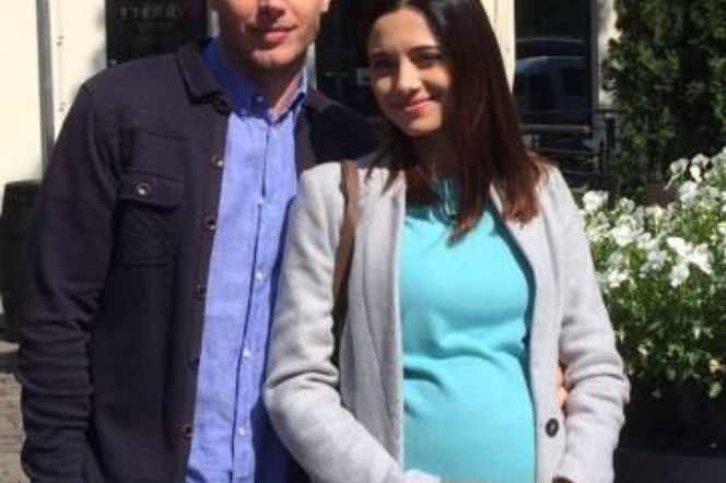 M jak miłość, Iza (Adriana Kalska), Artur (Tomasz Ciachorowski)