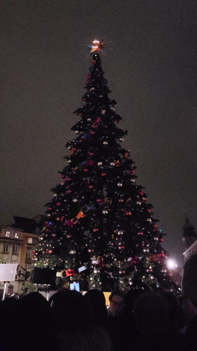 W Warszawie rozbłysła świąteczna iluminacja