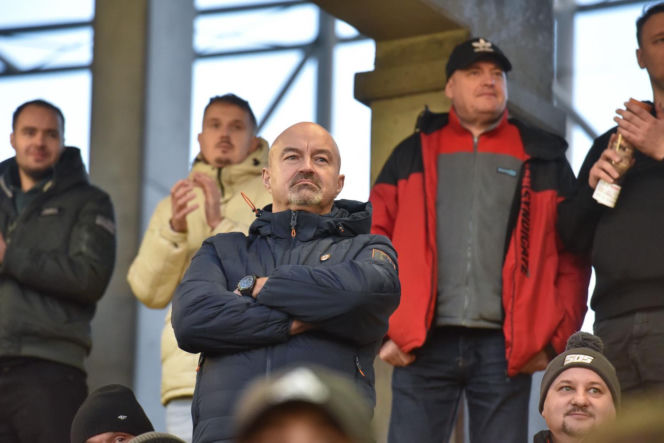 PRES Grupa Dewloperska Toruń - Abramczyk Polonia Bydgoszcz, zdjęcia kibiców i zawodników z pożegnania Adriana Miedzińskiego