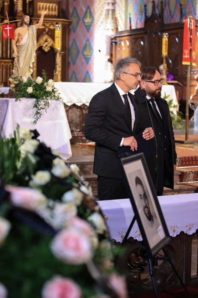 Wzruszające sceny na pogrzebie Litewki. Przyjaciele zdradzili, co zrobiłby dziś rano