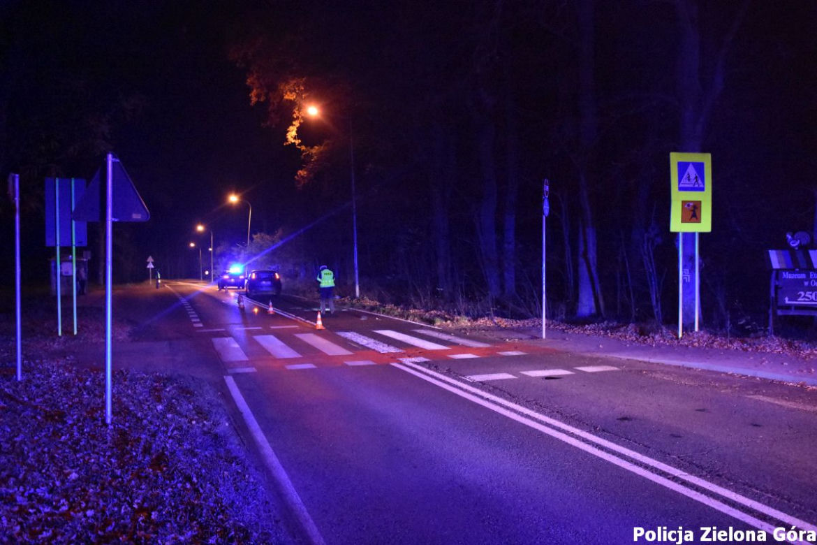 HORROR w Ochli. Potrącenie pieszego było tak silne, że ROZBIŁ GŁOWĄ szybę