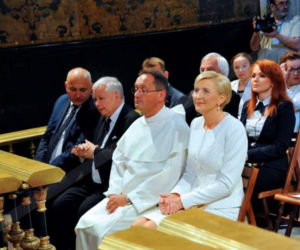 Syn Szydło, ks. Tymoteusz odprawił mszę. Na prymicji Kaczyński i Rydzyk 