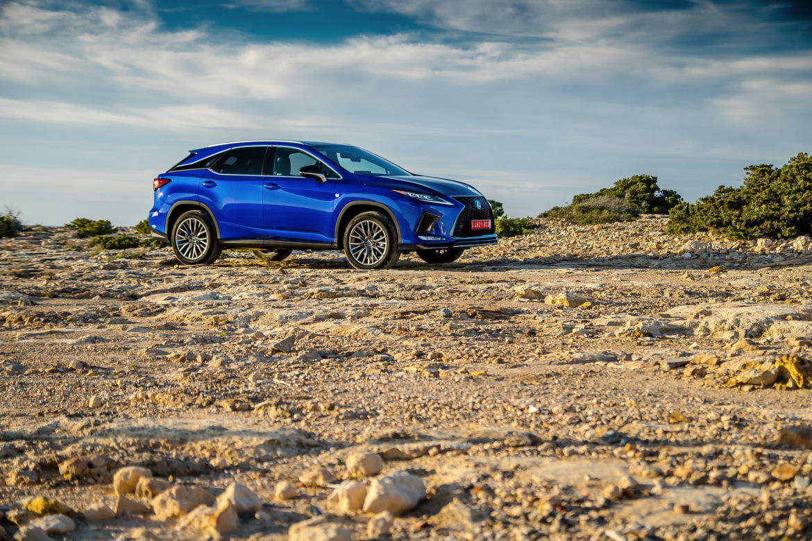 Lexus RX lifting 2020