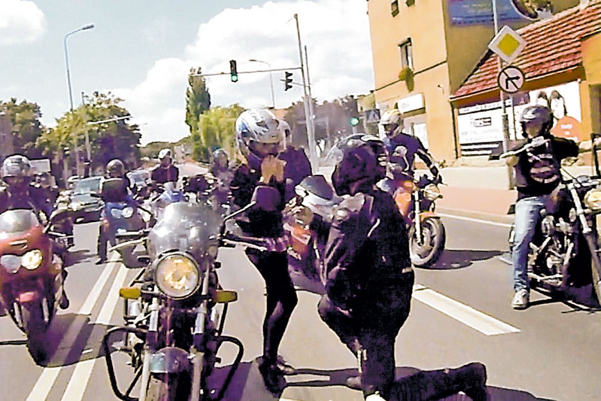 Sprzedałem motocykl by kupić pierścionek