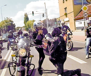 Sprzedałem motocykl by kupić pierścionek