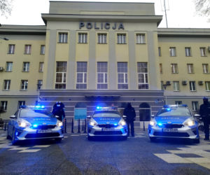 Trzy nowe radiowozy Kia Ceed dla podlaskiej Policji 