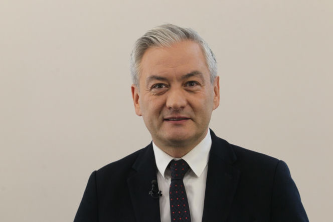 Tak zmieniał się Robert Biedroń