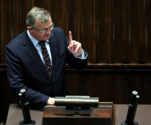 Tadeusz Cymański. Modlę się o udaną operację