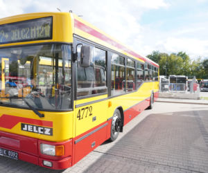 Kultowe autobusy opanowały Starachowice! Ruszył III Zlot i świętowanie 70-lecia komunikacji