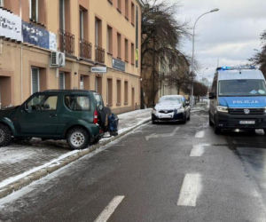 Zjechał z drogi i staranował dwie kobiety. Poważny wypadek w Rzeszowie 