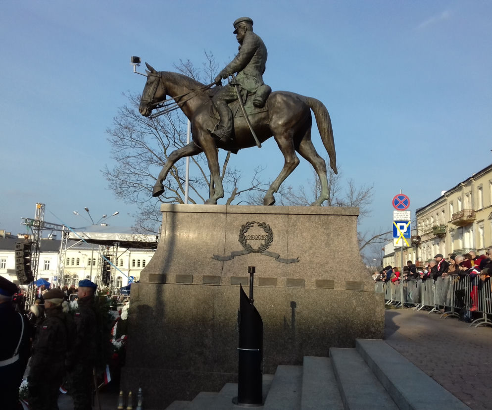 Pomnik marszałka Józefa Piłsudskiego w Kielcach