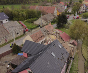 Gruzowisko zamiast domu. Straszny widok w Ożarach 
