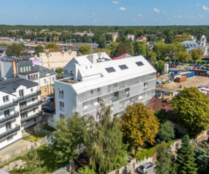 Dom Uniwersalny w Otwocku od MFR-MGR Architekci