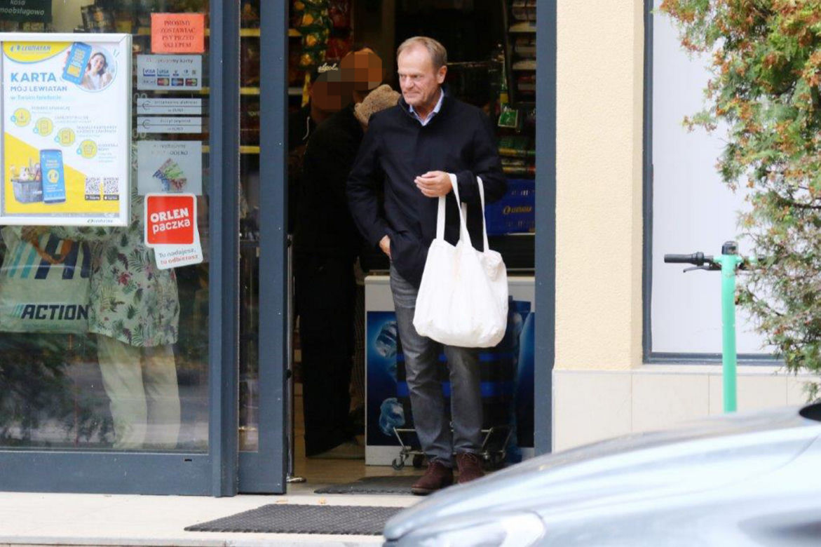 Donald Tusk udał się do sklepu. Natychmiastowa reakcja ludzi