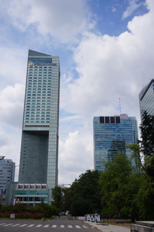 Słynny wieżowiec z "dziurą" w Warszawie, czyli hotel InterContinental