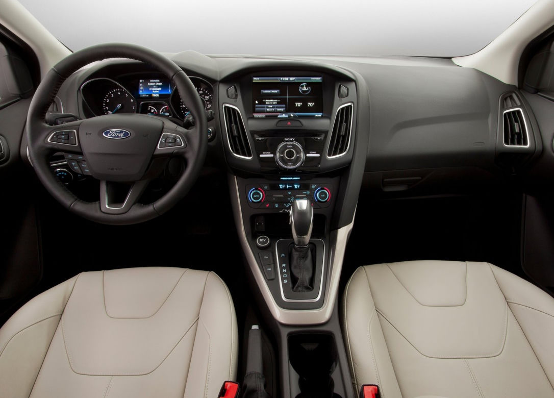 Ford Focus Sedan 2015