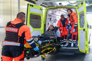 Szpital św. Anny, odcinek 82: Szpital na skraju bankructwa! Nowy dyrektor zapowiada radykalne zmiany