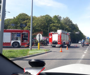 Białystok. Wypadek na skrzyżowaniu ul. 11 Listopada/ul. Zwierzyniecka. Trzy osoby ranne