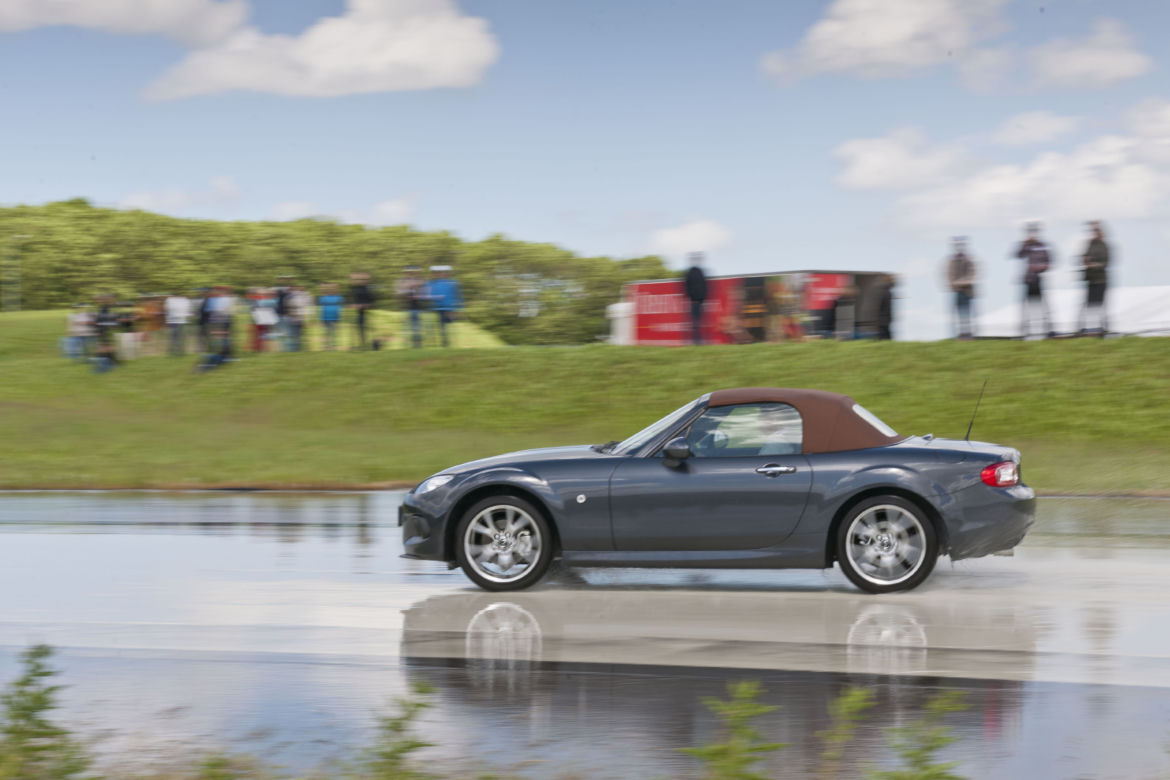 Wyczyn Mazdy MX-5 w Księdze Rekordów Guinnessa