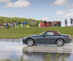 Wyczyn Mazdy MX-5 w Księdze Rekordów Guinnessa