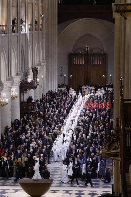 Trump, książę William, Zełenski razem! Zobacz zdjęcia z uroczystego otwarcia Nore Dame