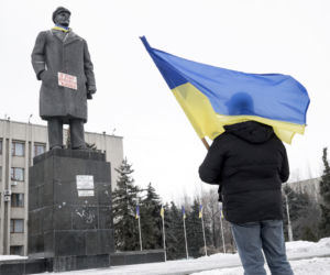 Konflikt wewnętrzny: Wyjątkowa wystawa zdjęć krakowskiego reportera [GALERIA]