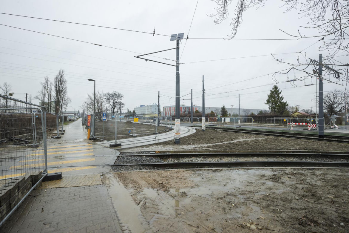 Budowa zajezdni na Annopolu opóźniona. Tramwajarze nie mogą się przeprowadzić