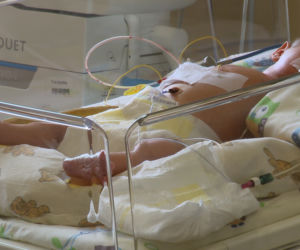 W brzuchu mamy przeżył atak nożownika