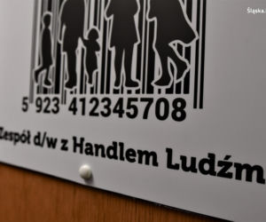 HORROR w Katowicach! Zmuszali nastolatkę do prostytucji. Potem ją sprzedali