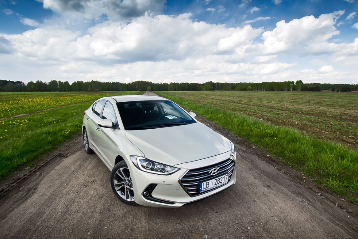 Hyundai Elantra VI generacja