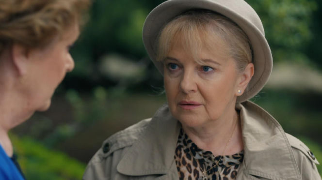 Barwy szczęścia, odcinek 3282. Józefina (Elżbieta Jarosik), Walczewska (Małgorzata Puzio)