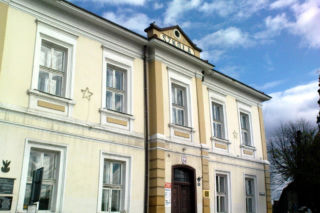 To miasto w Małopolsce ma jeden z najpiękniejszych rynków. Leży w sąsiedztwie Krakowa, jeszcze w PRL-u było wsią