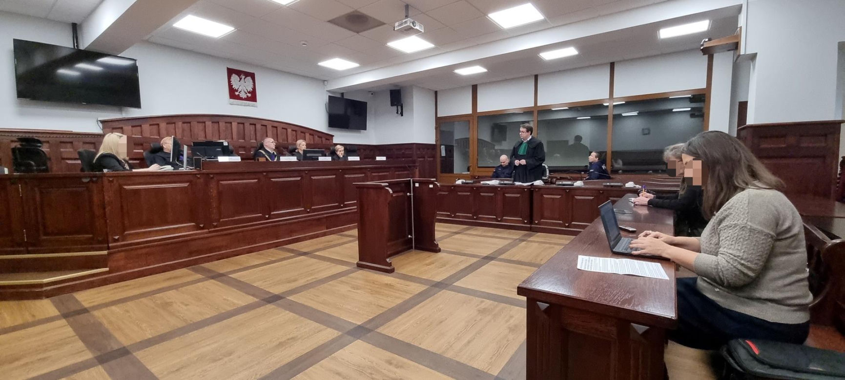 Artur M. jest oskarżony o zamordowanie Mariana. Zdjęcia z rozprawy przed słupskim sądem