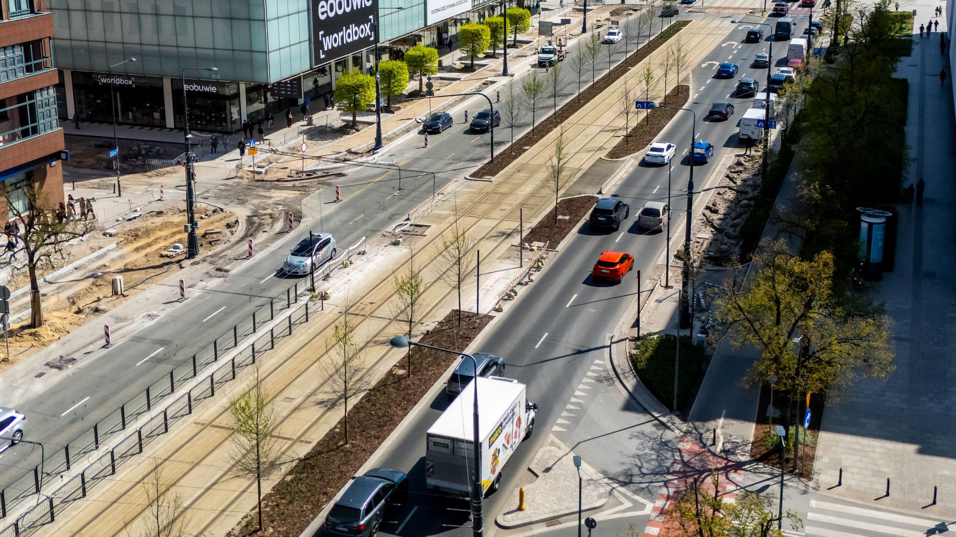 Budowa przejścia dla pieszych przez ul. Marszałkowską w Warszawie na wysokości ul. Sienkiewicza