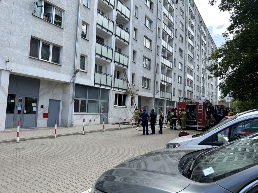 W mieszkaniu znaleziono zwęglone ciało mężczyzny. Mirek zginął w pożarze leżąc na swoim łóżku
