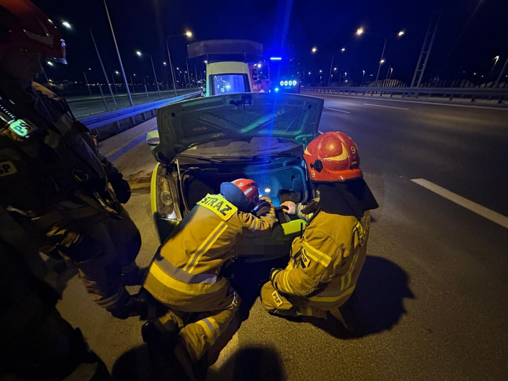 Warszawa: Pożar Lamborghini na S79. Luksusowe auto spłonęło