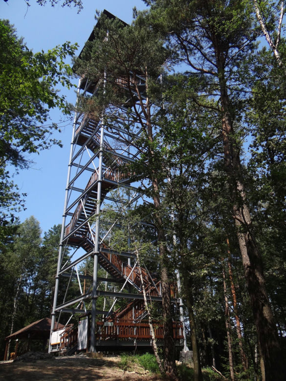 Najpiękniejsze wieże widokowe w Małopolsce według AI