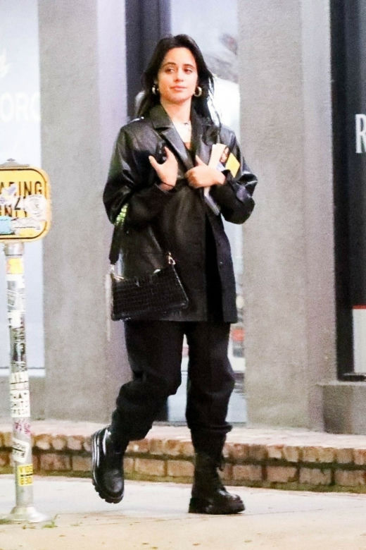 Camila Cabello odwiedziła sex shop