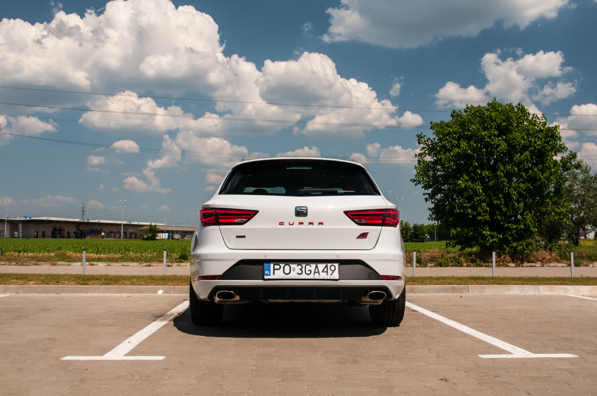 Seat Leon ST Cupra 2.0 TSI 300 KM DSG6 4Drive 