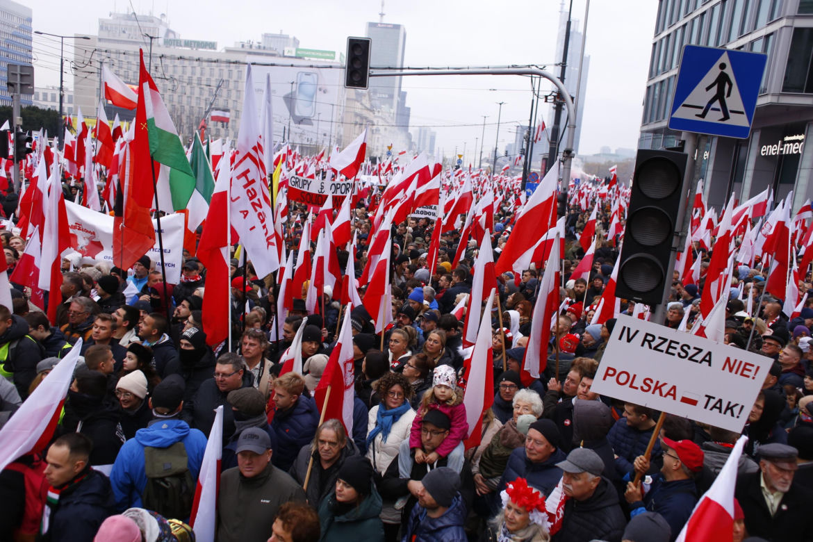 Marsz Niepodległości 2023 Warszawa. ZDJĘCIA. Tak stolica wygląda 11 listopada! GALERIA cz. 1