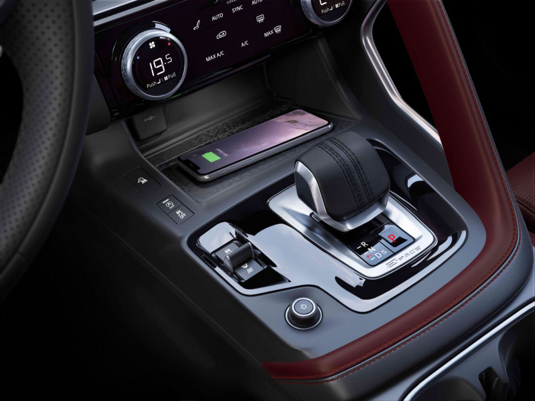 Jaguar E-Pace (2021)