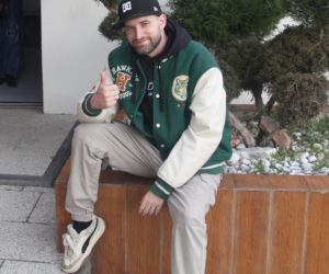 „Dzięki nim żyję i mogę rapować”. Raper apeluje o ratunek dla szpitala